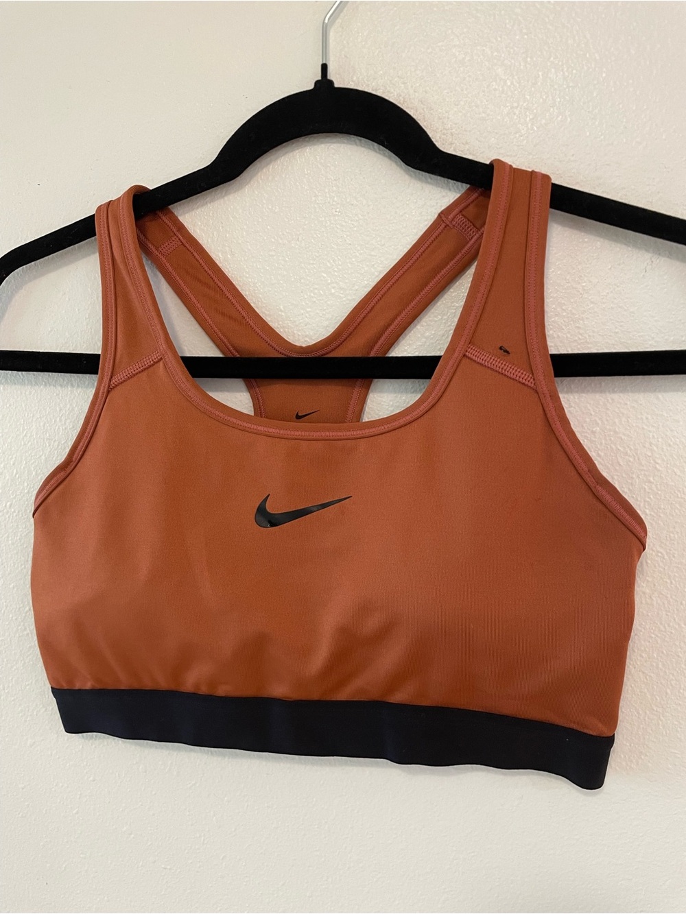 🧡 Nike Dri-FIT Racerback Sports Bra | Size Medium 🖤
